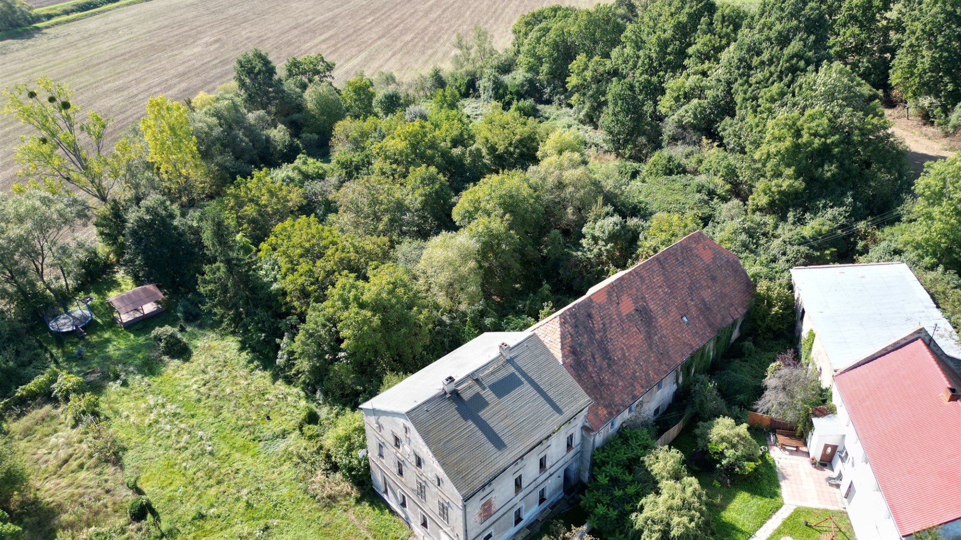 Dom na sprzedaż