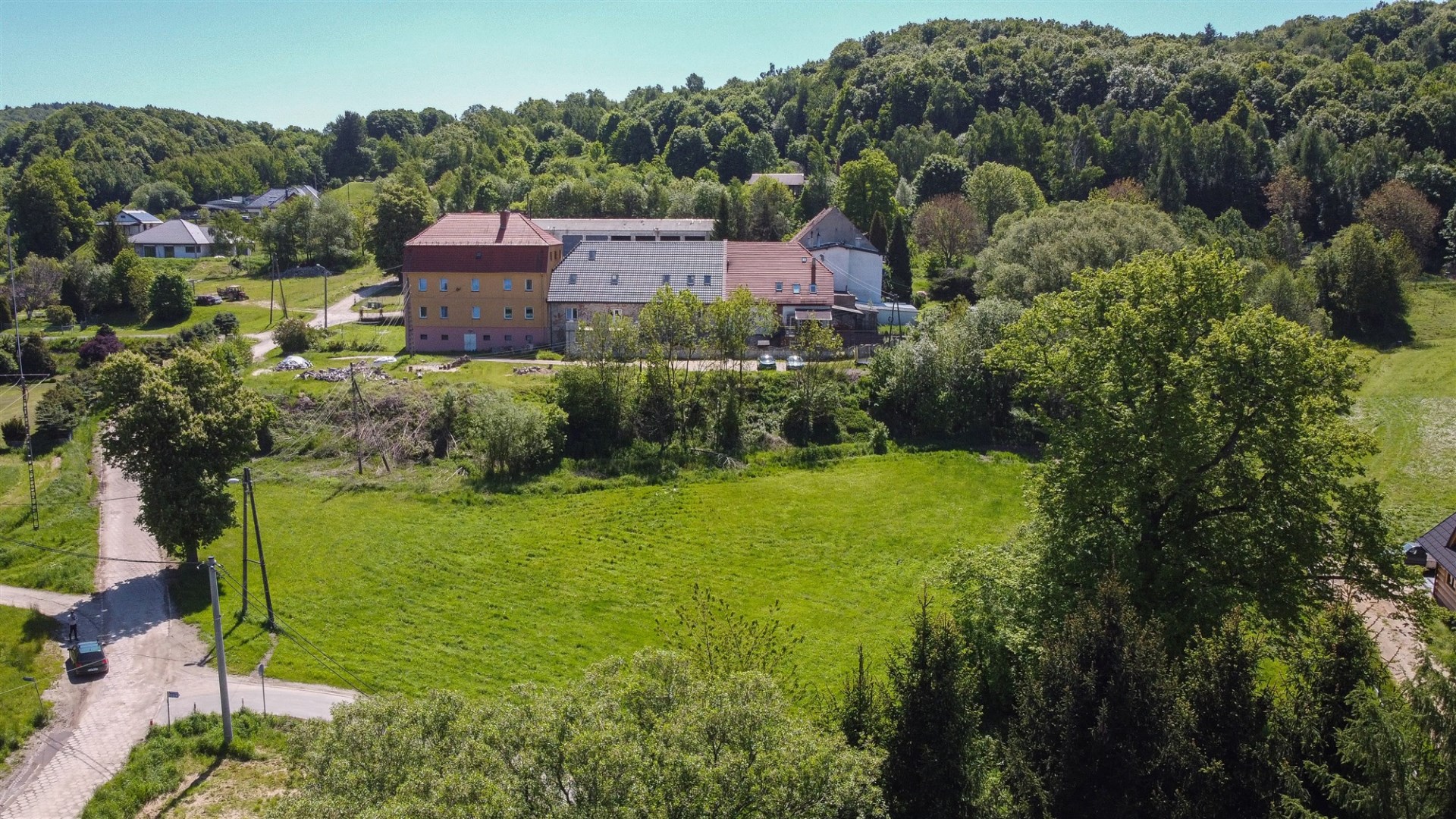 Działka na sprzedaż